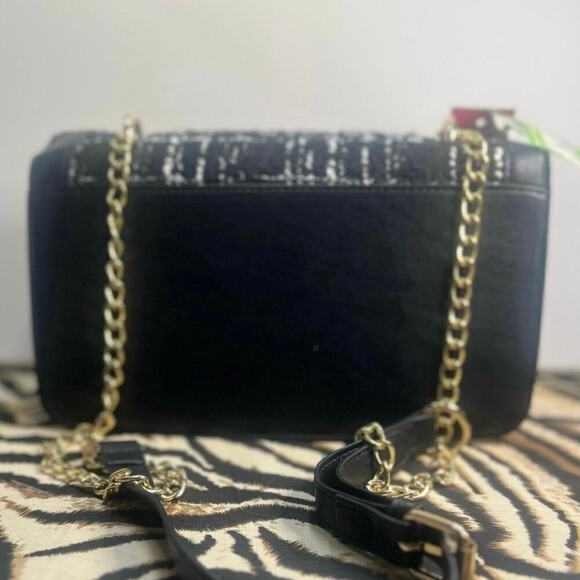 Black and White Bag with Gold Chain by Badgley Mischka - Picture 5 of 6